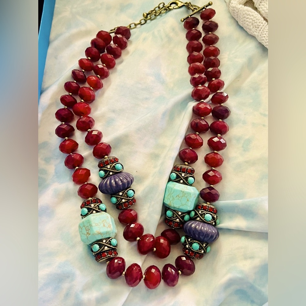 RARE Joan Rivers “The Favorite Collection” Burgundy Bead Faux Turquoise Necklace